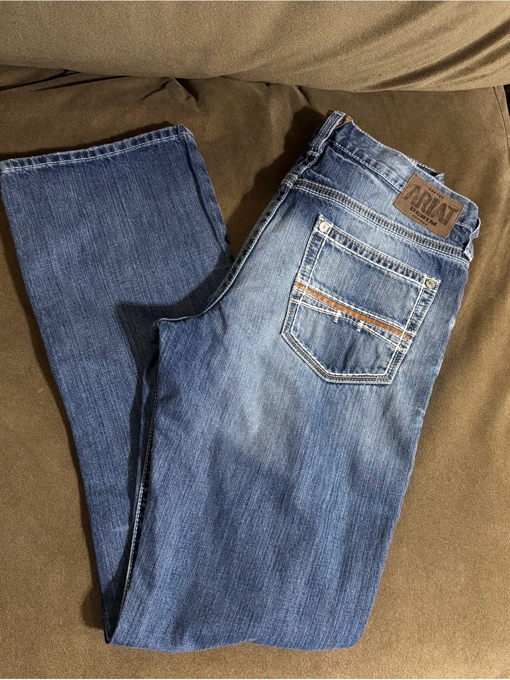 Ariat 34/38 Straight-Leg Denim Jeans